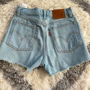 Levi’s shorts